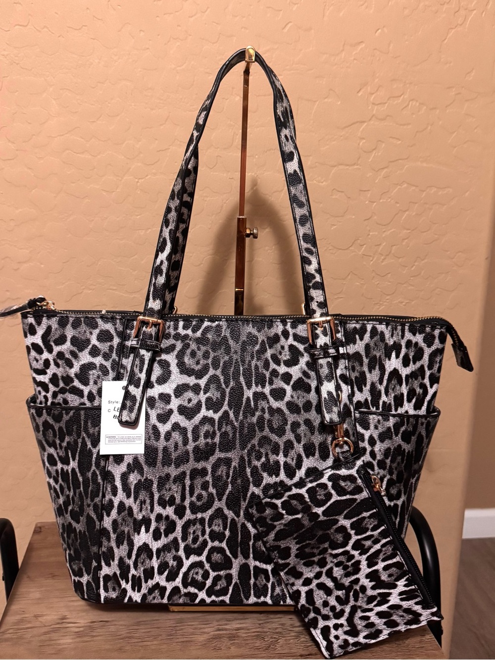 Leopard Print Tote Bag with Matching Wristlet and Pouch NWT - Picture 3 of 7
